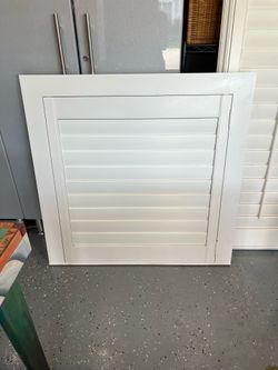 Plantation Shutter / Blind