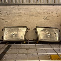 1(contact info removed) Toyota 4Runner Headlights 