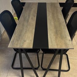 Dinner Table And Chairs 