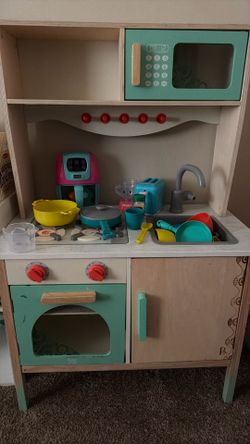 Kids Play Kitchen