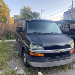 04 Chevy Van