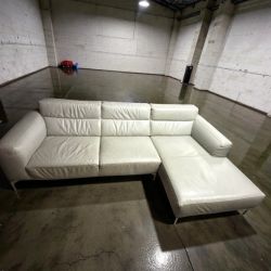 🛋  Italian Leather Sectional Sofa 🚚 DELIVERY AVAILABLE