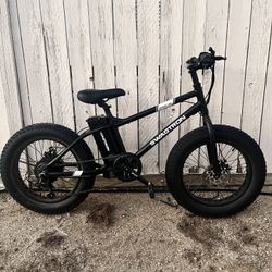 Swagtron Black E Bike (Read Description For Details)