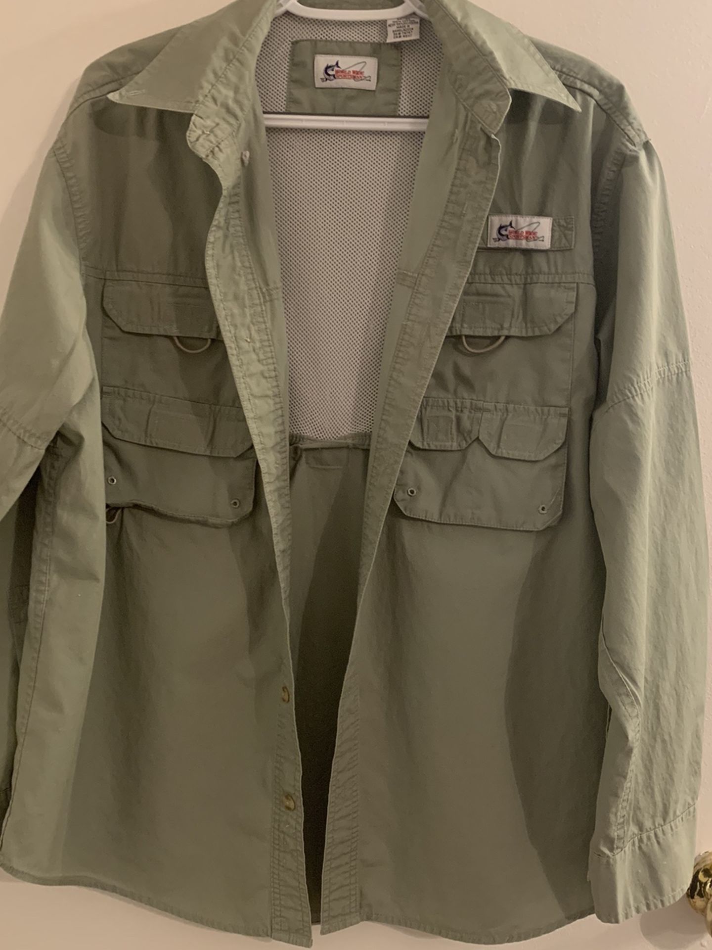 World Wide Sportsman Size M Shirt