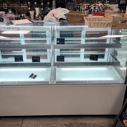Refrigeration Avantco Display