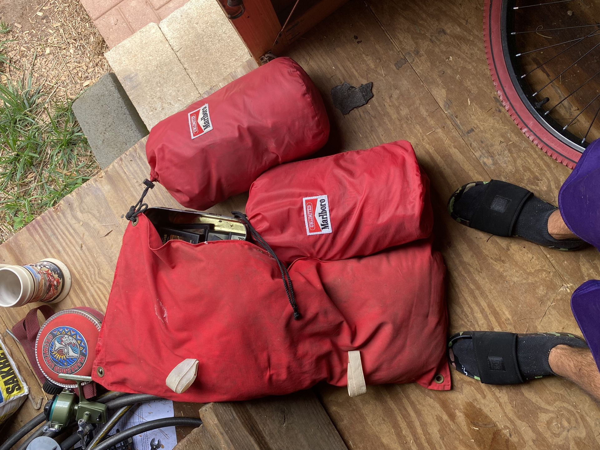 Marlboro Sleeping Bag Set