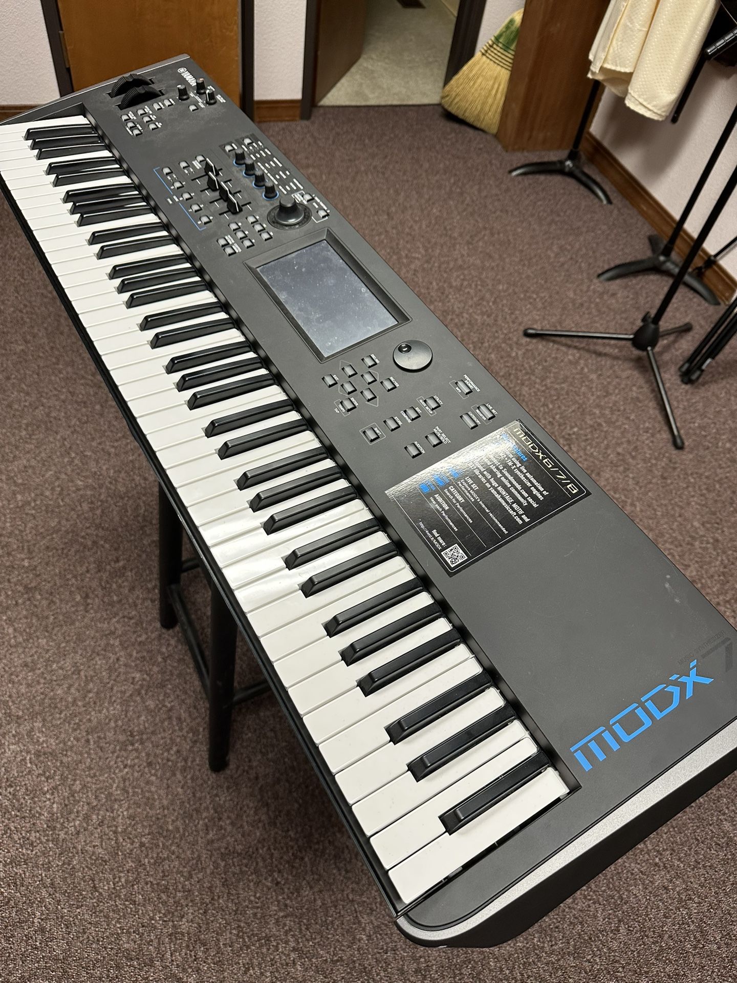 Yamaha modx 7 Keyboard