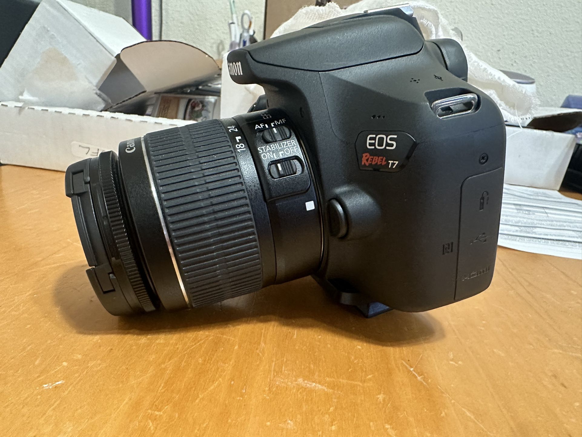 Canon EOS REBEL T7