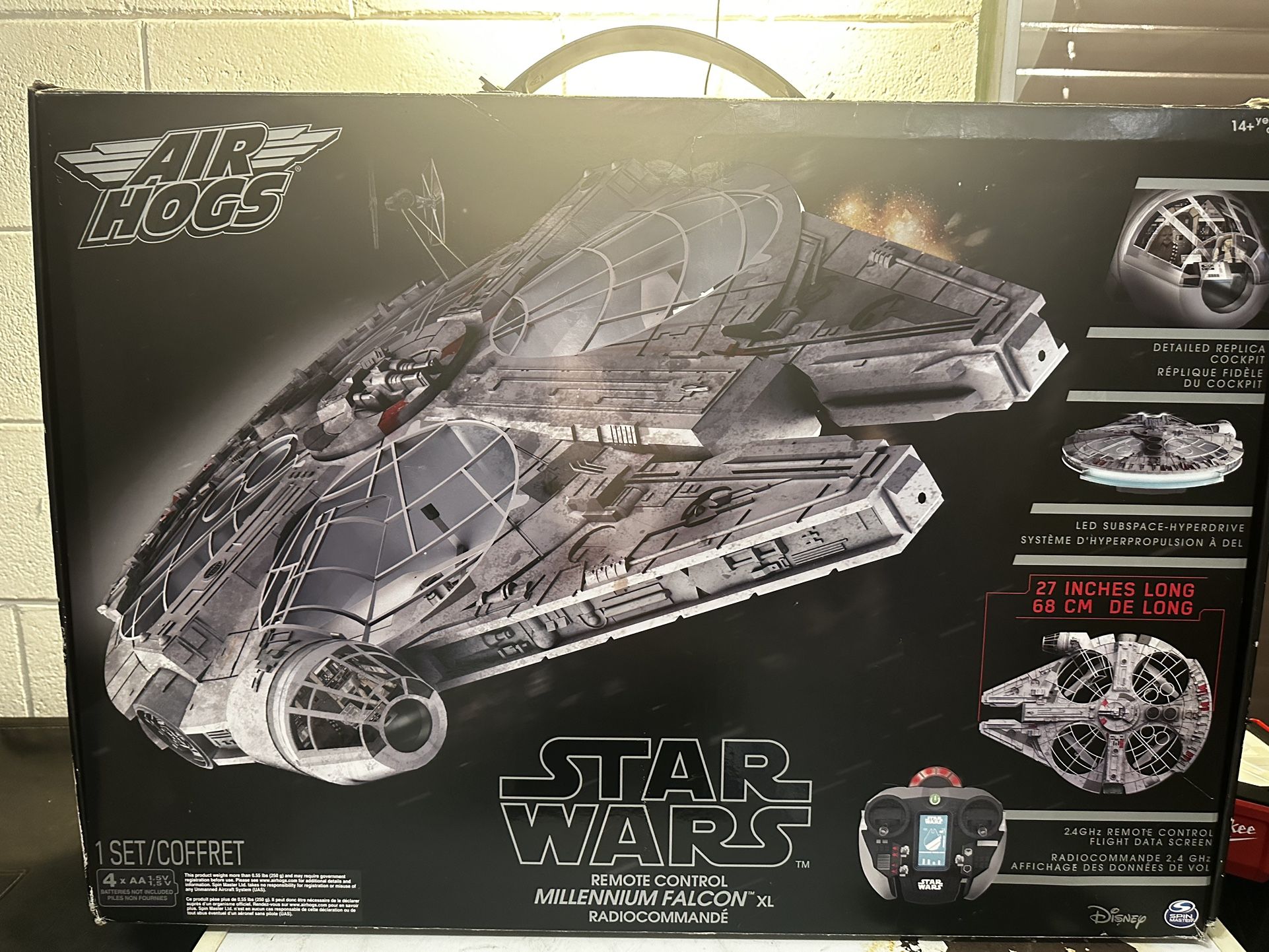 Star Wars remote control millennium falcon xl radio commander air hogs