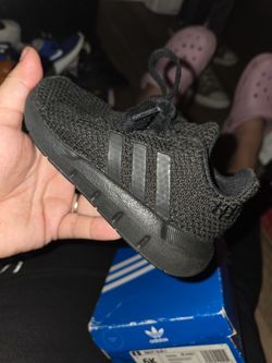 Adidas Toddler Size 6