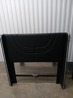 Twin beds/mattress
