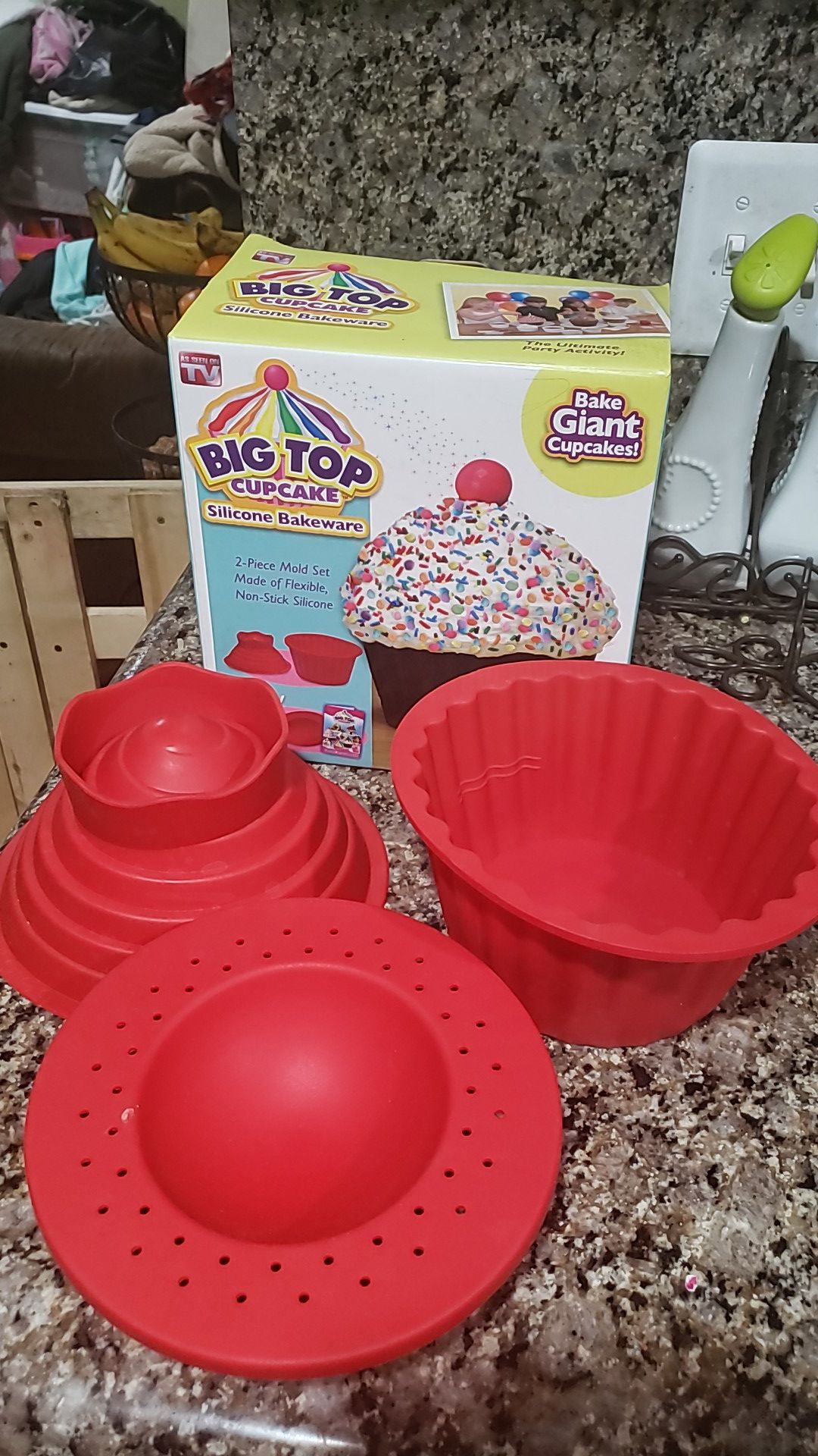Big Top Cupcake Silicone Bakeware As Seen On TV Oversized Cupcakes Cake Mold