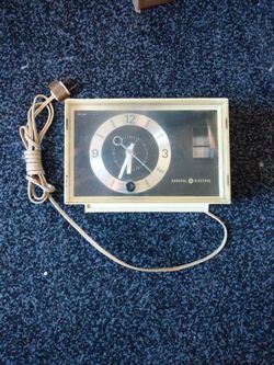 Retro GE Clock