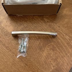 Pull Dresser handles