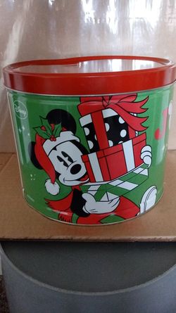 Mickey,Minnie mouse tin.
