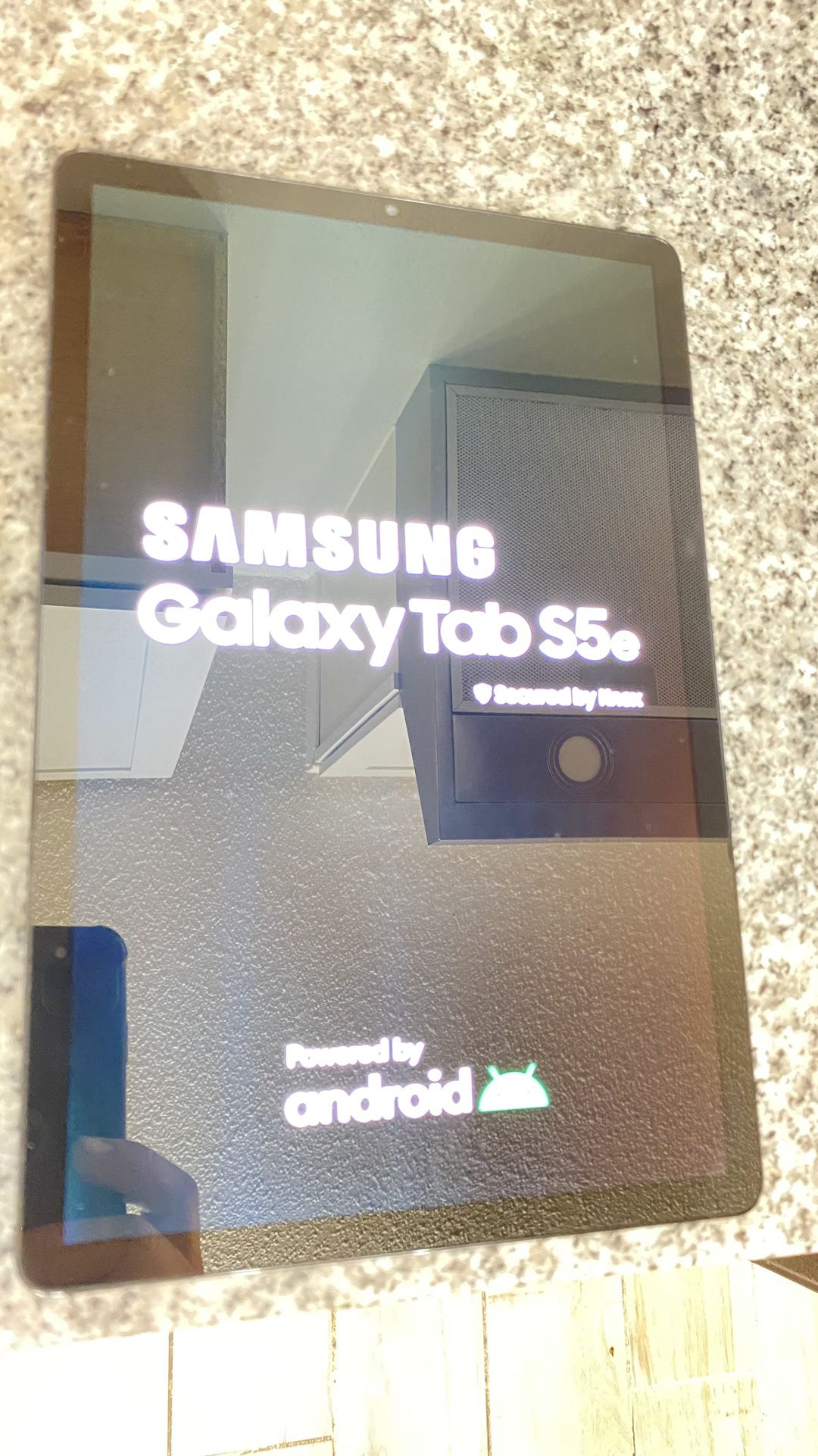 Galaxy Tab S5e 64gb AT&T/ Cricket 10.5in