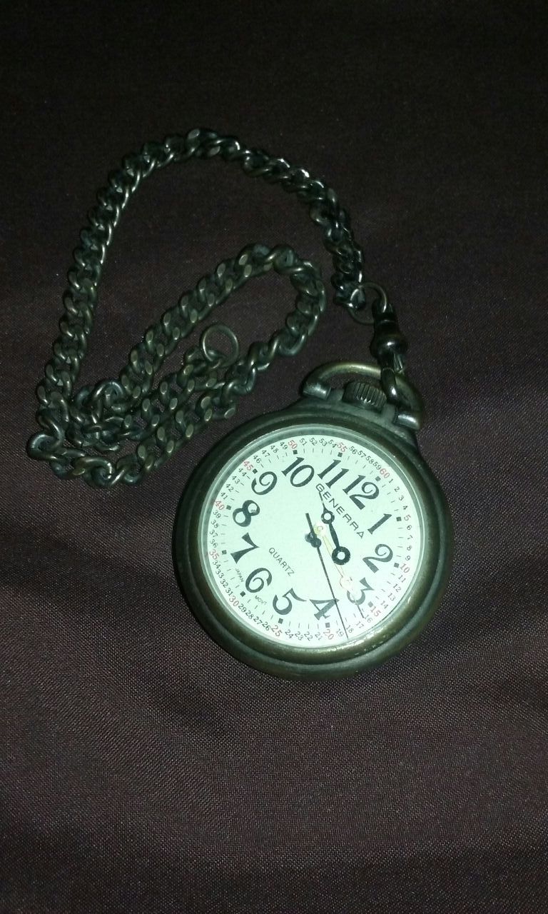 Generra quartz antique pocket watch