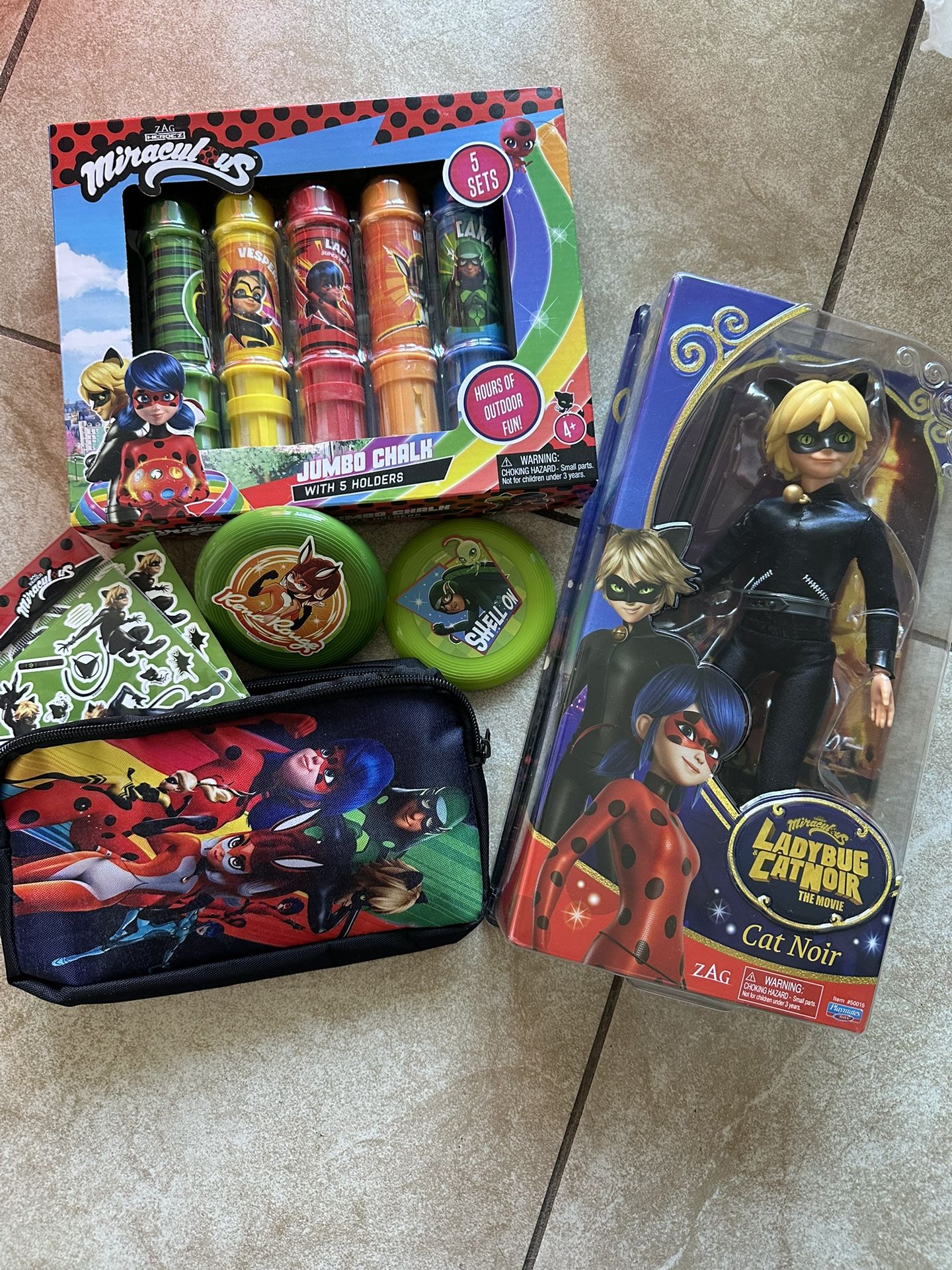 BANDAI Miraculous Ladybug & Cat Noir Movie Cat Noir Fashion Doll