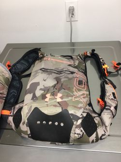 Under Armour hidratation backpack