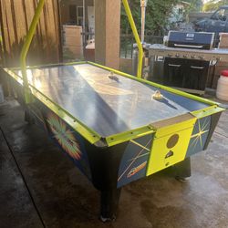 Air Hockey Table 