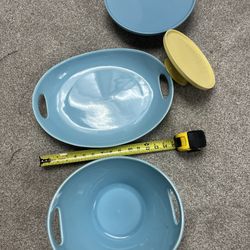 Baby Blue And Pale Yellow Serving Set