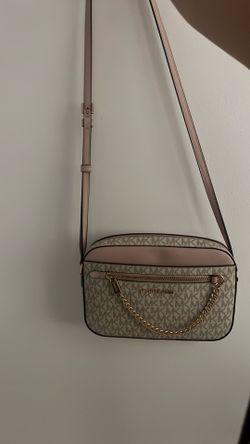 Michael kors pink bag
