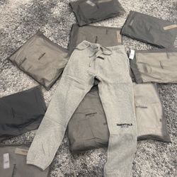 Essentials Pants Shorts Tshirt Hoodies 