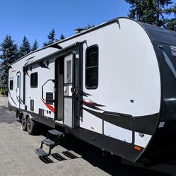 2018 forest river shockwave T29RCDX