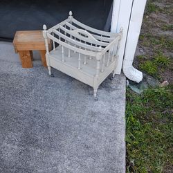 Vintage  Cambridge magazine rack