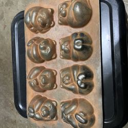 Teddy Bear Cast Iron Pan