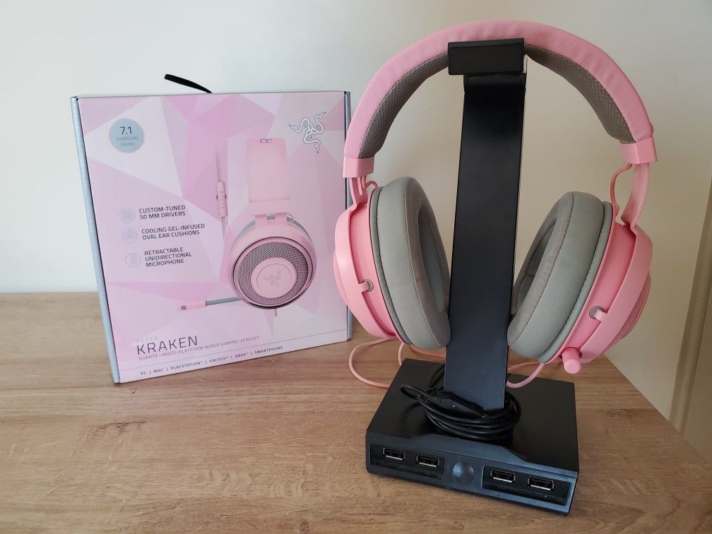 Razer Kraken Quartz Pink Gaming Headset - USB Stand Included