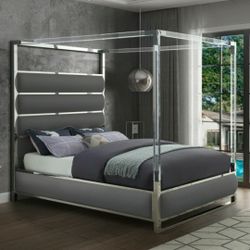 Encore Faux Leather Grey Queen Bed (4 Boxes)

