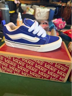 Boys knu school vans