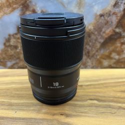 Panasonic Lumix S 18mm f/1.8 Ultra-Wide-Angle Lens - L Mount - Panasonic Leica,Panasonic,Panasonic S-S18 Lens,Lumix S-S18 Lens,wide Angle Lens,L-Mount