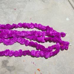 Traditional Artificial Flower Garland Pink