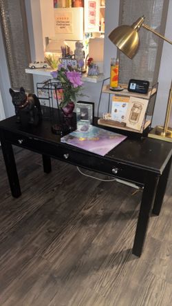 Side / Console Table