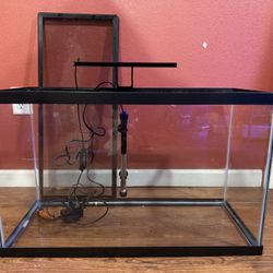 Fish tank/ aquarium 30 gallon