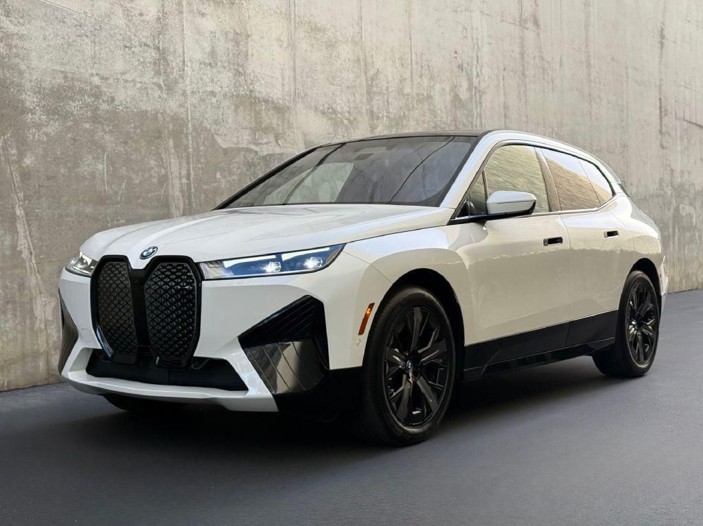 2024 BMW iX