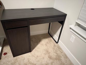 Ikea MICKE desk