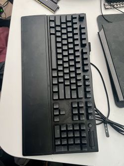 Razer BlackWidow V3 Mechanical Gaming Keyboard with Wrist Rest