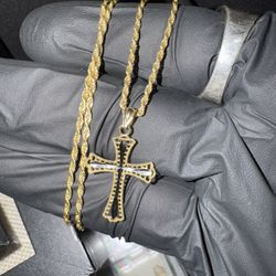 10k Gold Rope Chain And Cross Pendant
