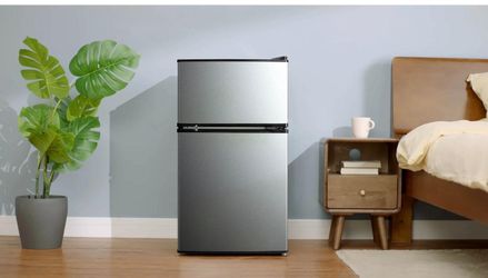 Refrigerador Mainstays Refrigerador de2Puertas con Congelador de3.2Cu. ft., Apariencia de Acero Inoxidable