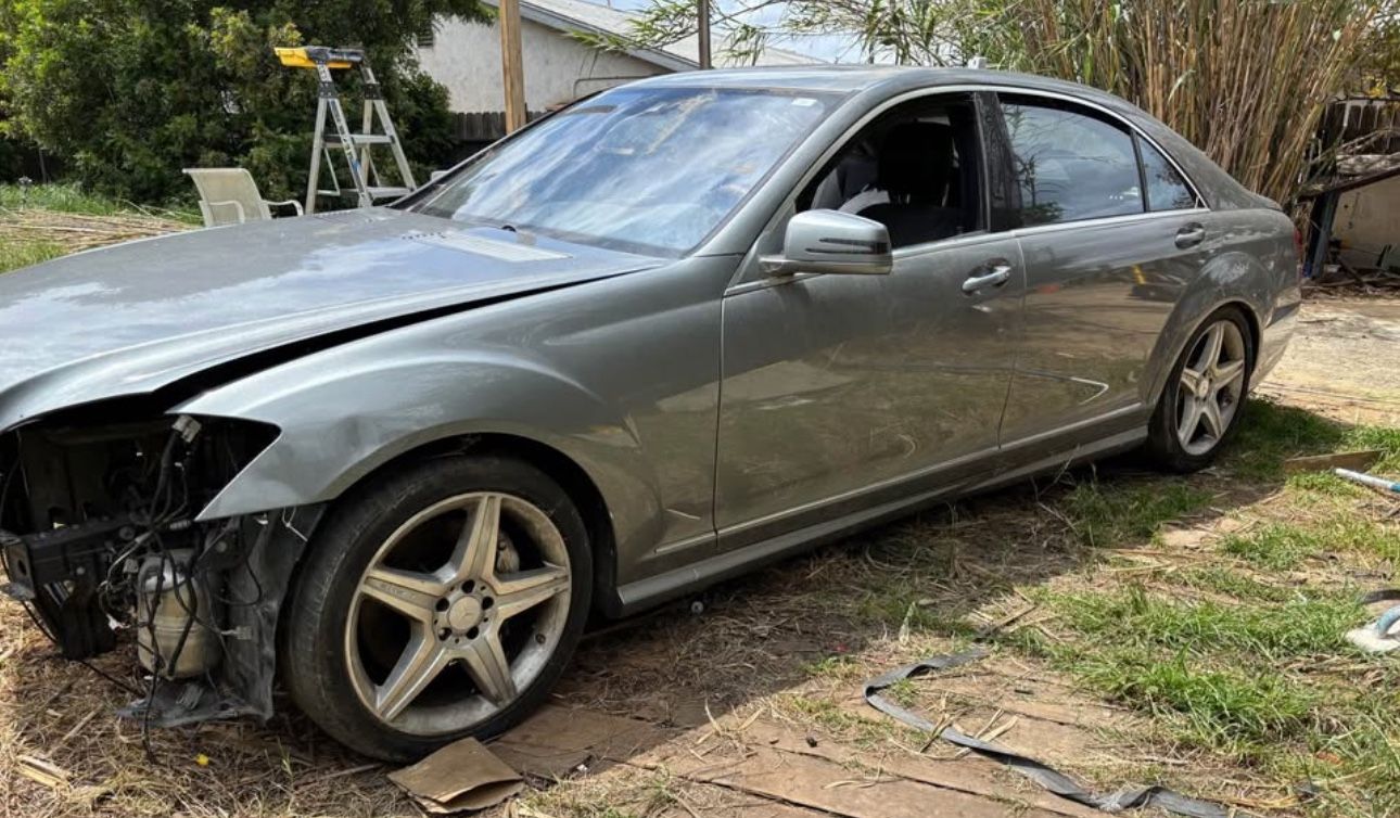 2011 Mercedes Benz s 550 PARTS AVAILABLE