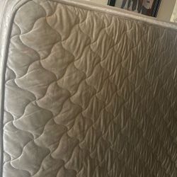 Queen Matress 