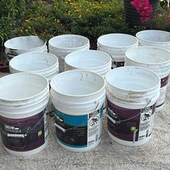 10 Plastic White Buckets Size 5 Gallons All For $8 Or Each One $1