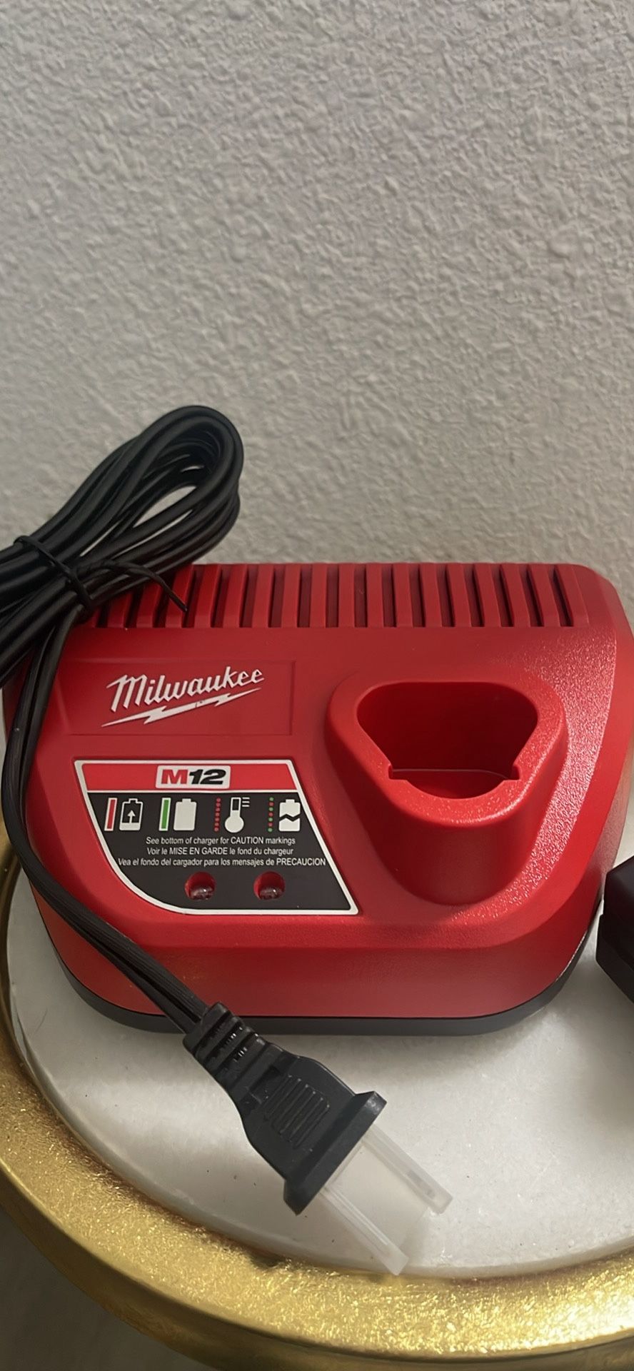 Milwaukee Charger /baterry