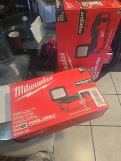 M12 Pack Out Light
