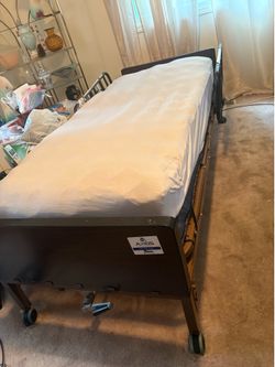 Premium Axios Adjustable Hospital Bed with Mattress & Safety Rails – Excellent Condition!