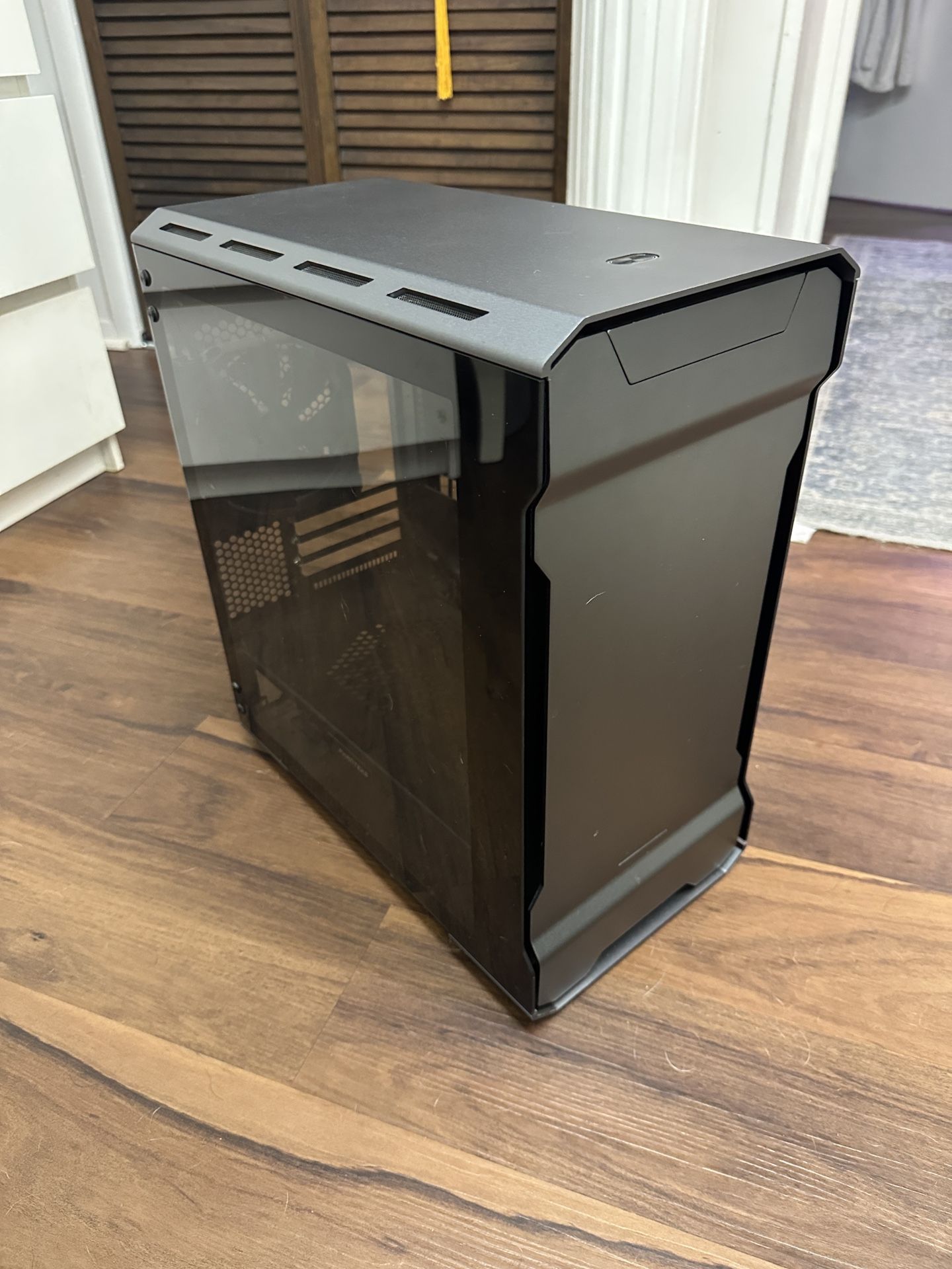 Phanteks Enthoo Evolv Black Tempered Glass ATX Case