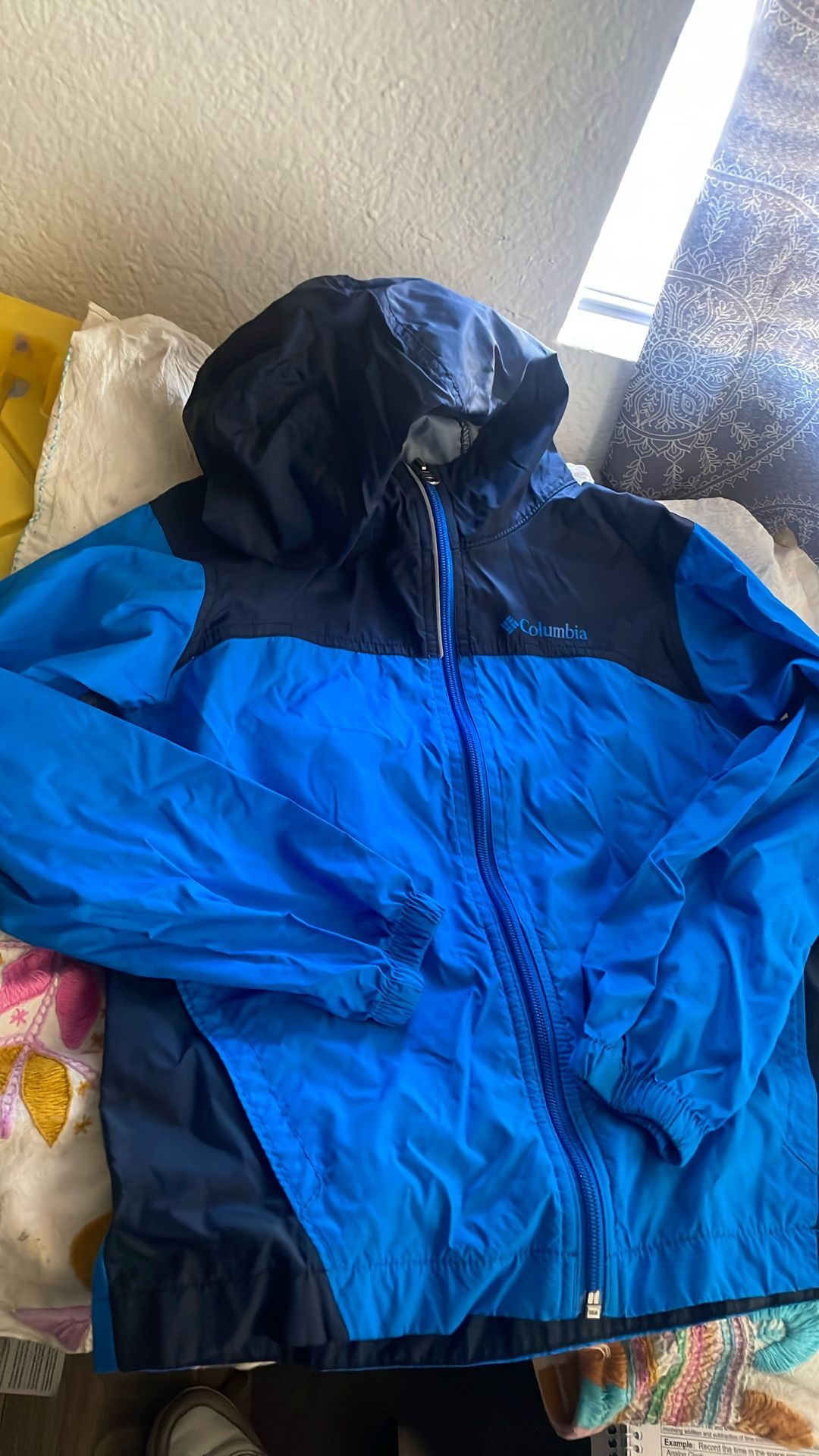Boys Columbia WindBreaker (S)